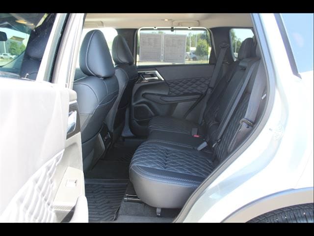 2024 Mitsubishi Outlander SEL - Photo 33