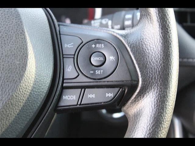 2024 Toyota RAV4 XLE - Photo 20
