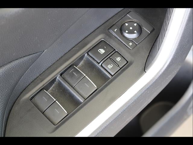 2024 Toyota RAV4 XLE - Photo 15