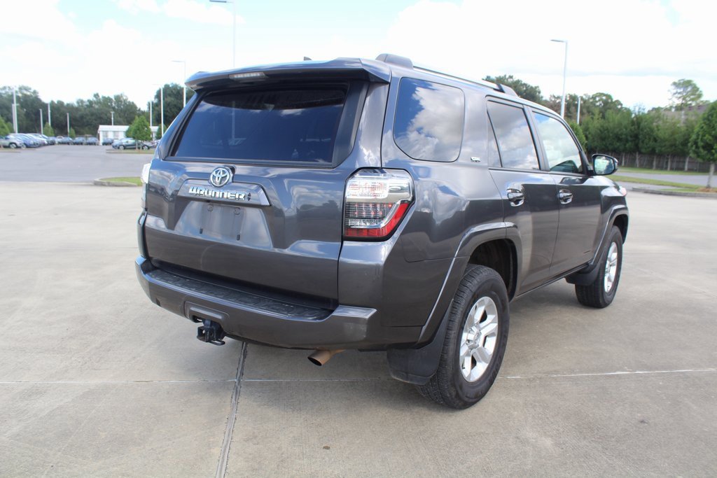 2023 Toyota 4Runner SR5 photo 4
