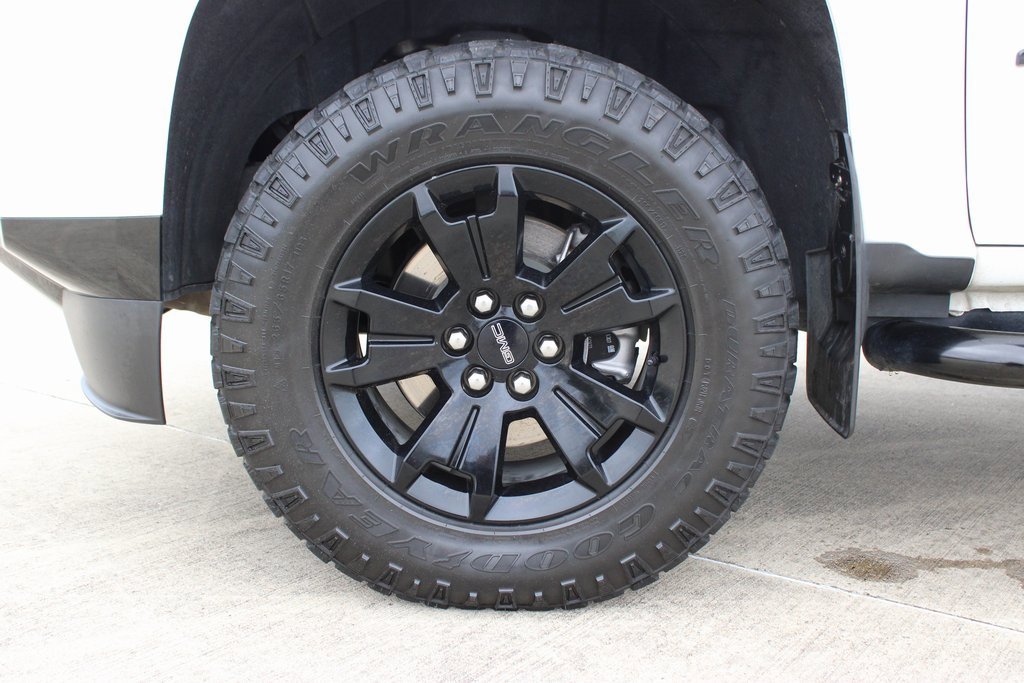 Used 2022 GMC Canyon AT4 with VIN 1GTG6FEN2N1131050 for sale in Lafayette, LA