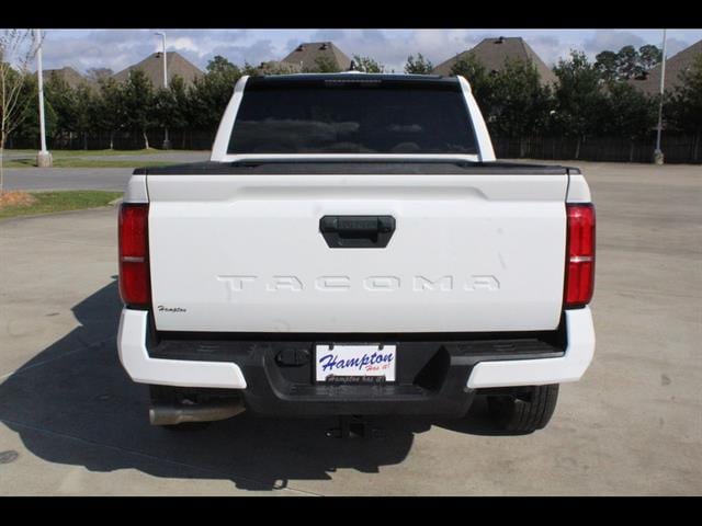 2024 Toyota Tacoma SR5 - Photo 7