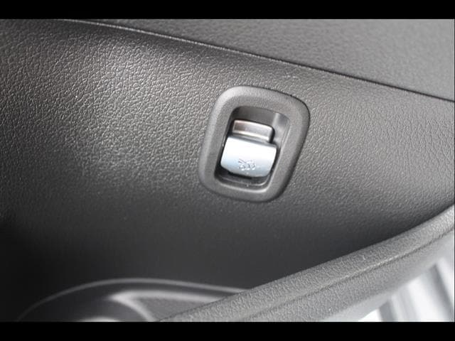 2024 Mercedes-Benz C-Class Sedan C 300 - Photo 17