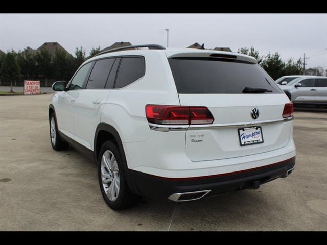 2022 Volkswagen Atlas SE w/Tech - Photo 10