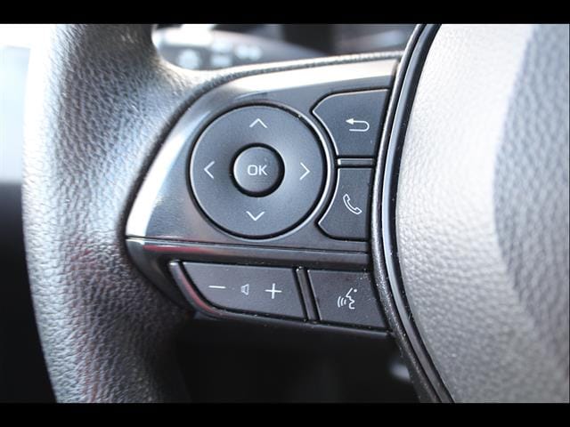 2025 Toyota Corolla LE - Photo 17