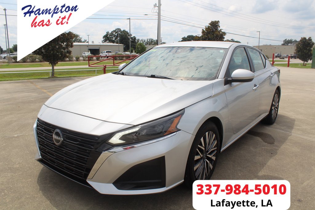 2023 Nissan Altima SV