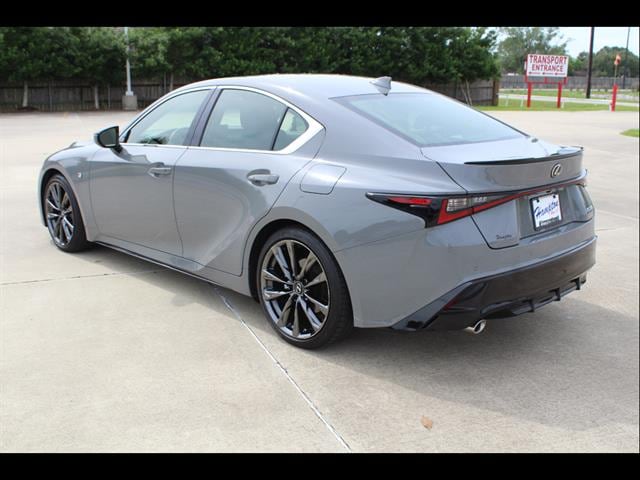 2024 Lexus IS 350 F SPORT - Photo 9