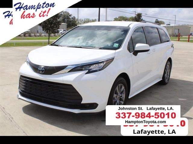 2023 Toyota Sienna Passenger Van 