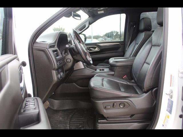2021 Chevrolet Suburban RST - Photo 18