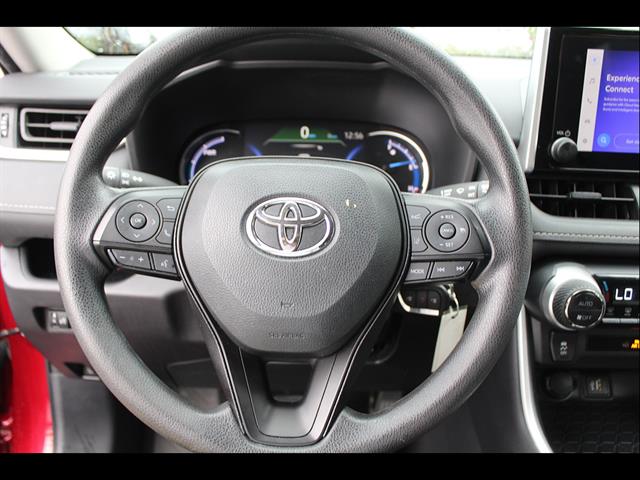 2025 Toyota RAV4 LE - Photo 16