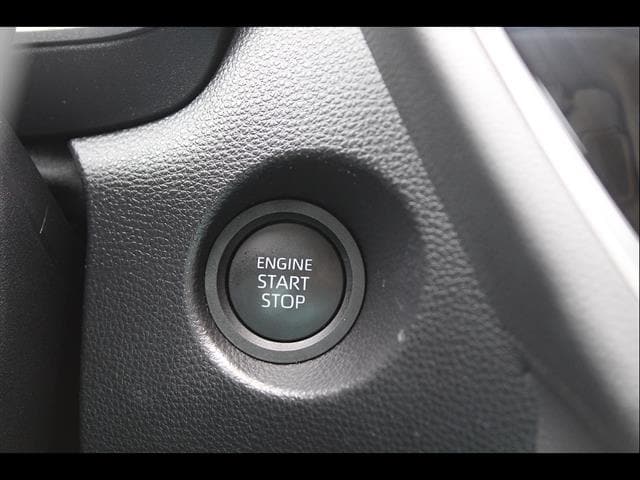 2026 Toyota Corolla Cross XLE - Photo 24