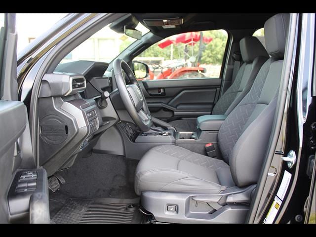 2026 Toyota Tacoma SR5 - Photo 16