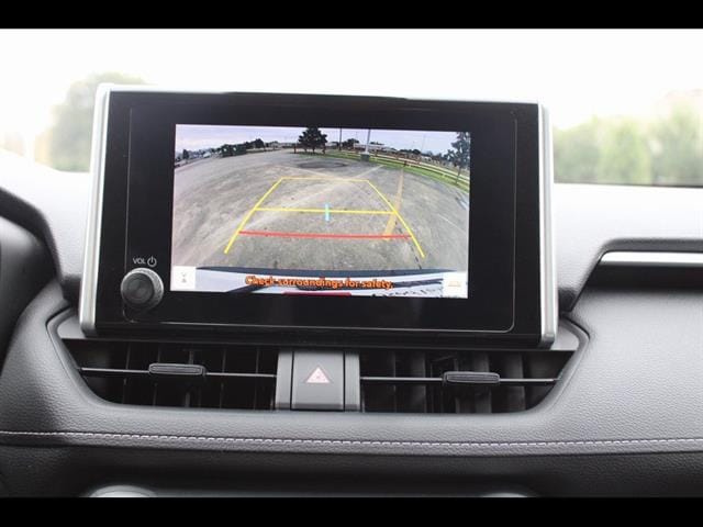 2023 Toyota RAV4 XLE - Photo 32