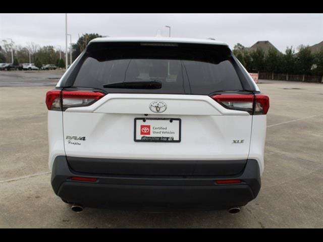 2023 Toyota RAV4 XLE - Photo 7
