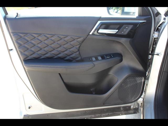 2024 Mitsubishi Outlander SEL - Photo 14