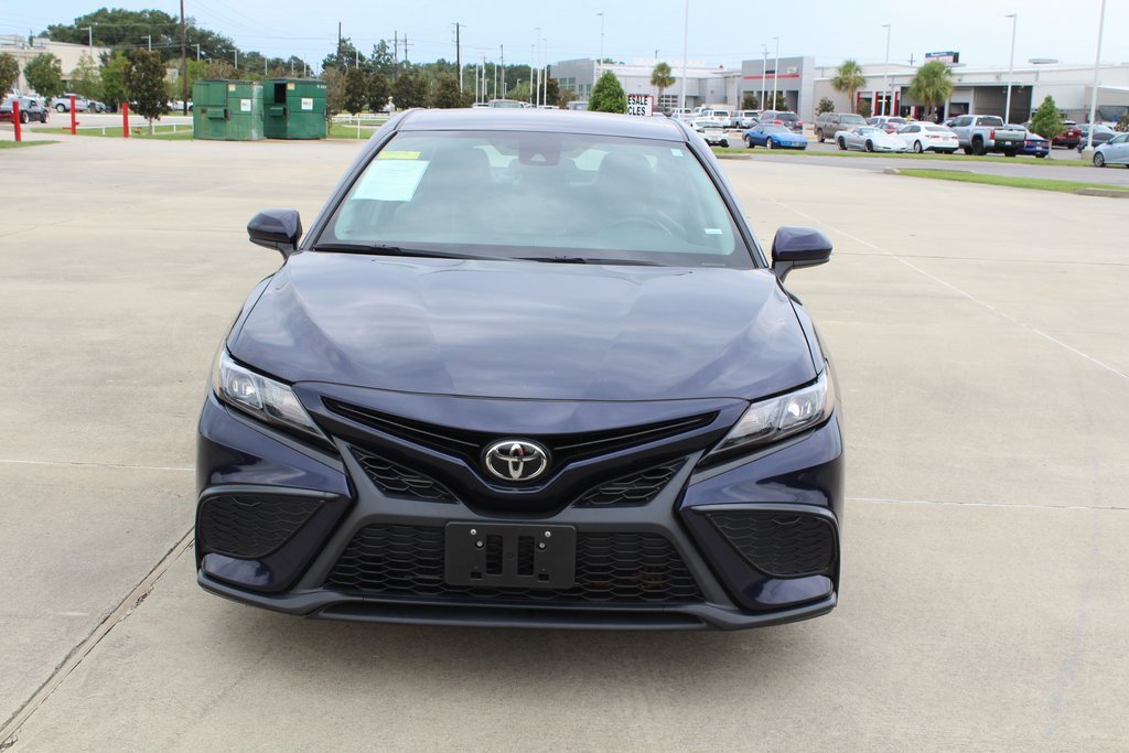 Used 2021 Toyota Camry SE with VIN 4T1G11AK5MU463702 for sale in Lafayette, LA