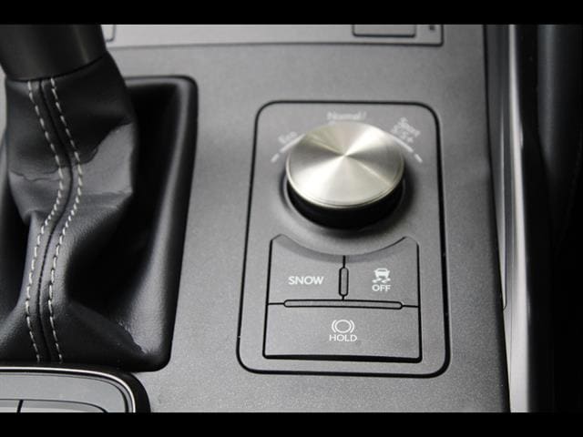 2024 Lexus IS 350 F SPORT - Photo 32
