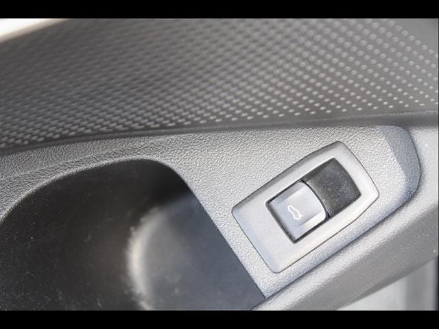 2023 BMW 3 Series 330i - Photo 15