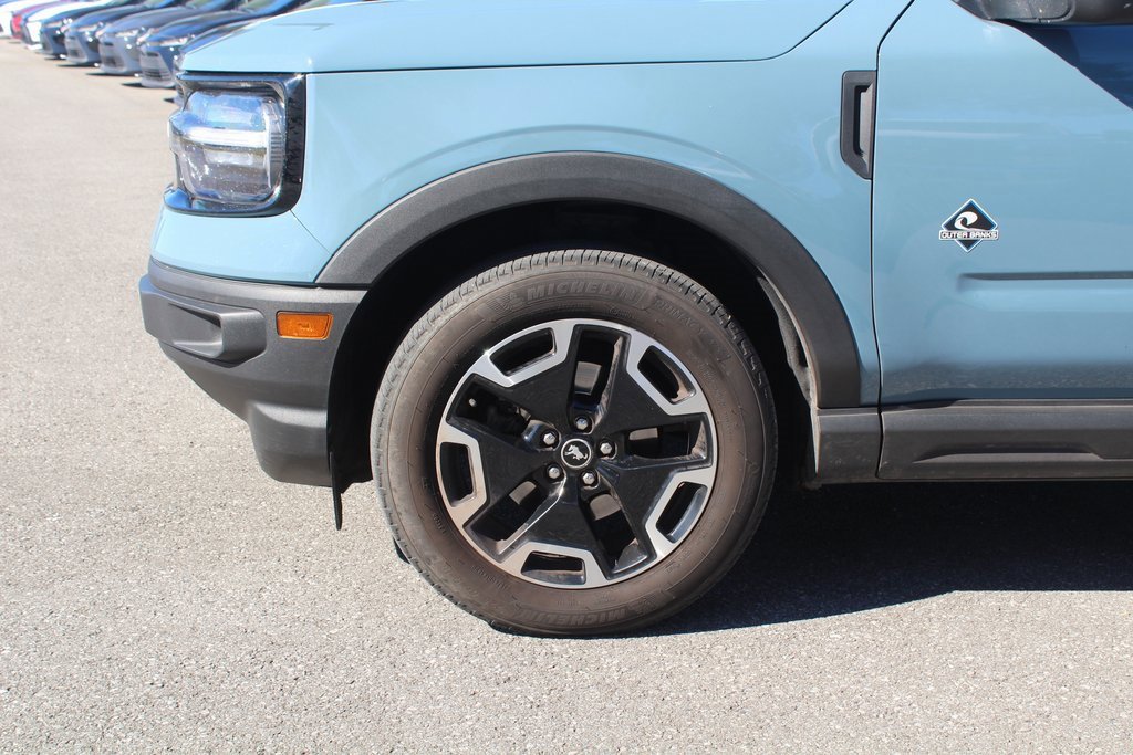 2022 Ford Bronco Sport Outer Banks photo 2