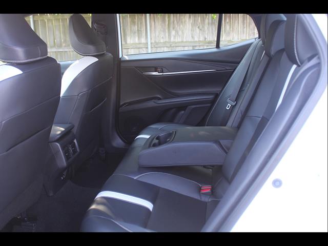 2025 Toyota Camry SE - Photo 31