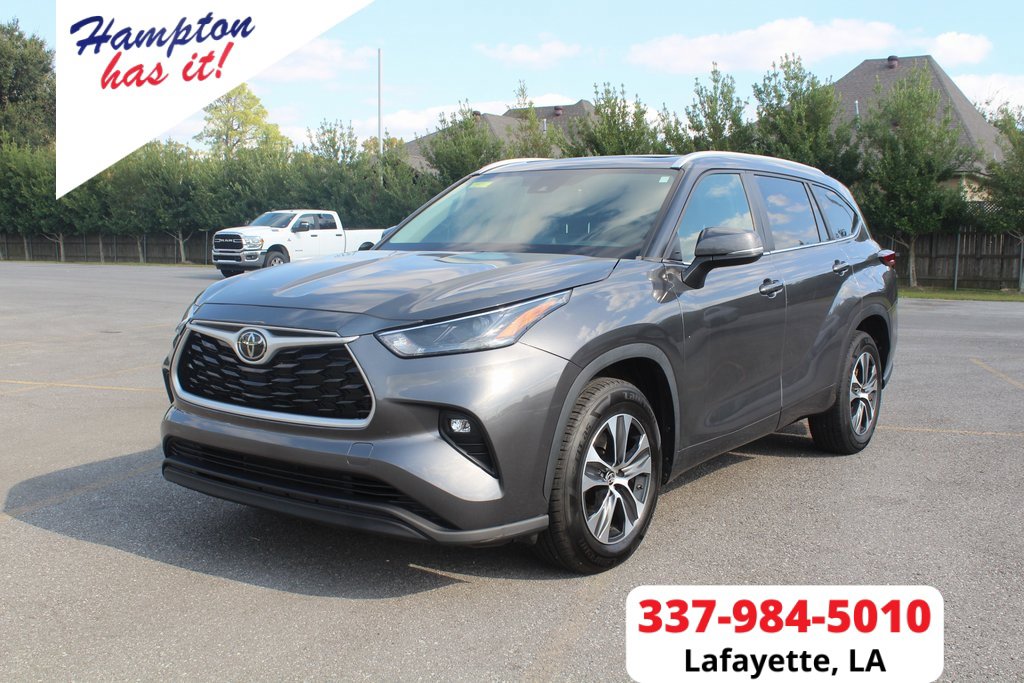 2023 Toyota Highlander XLE's photo