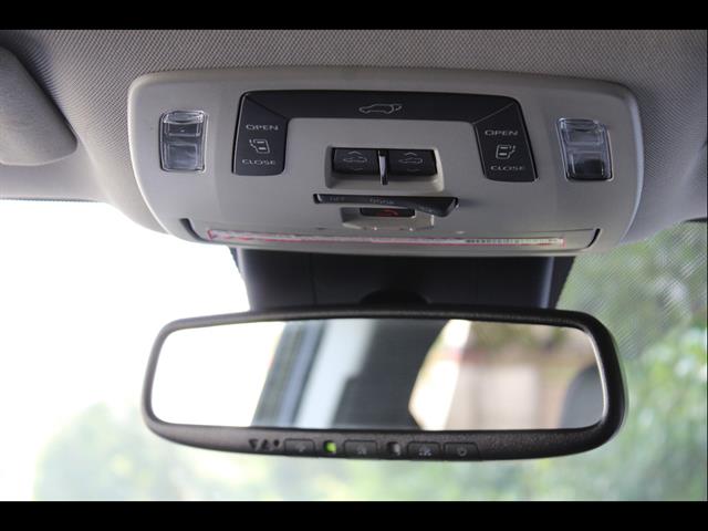 2023 Toyota Sienna XLE - Photo 26