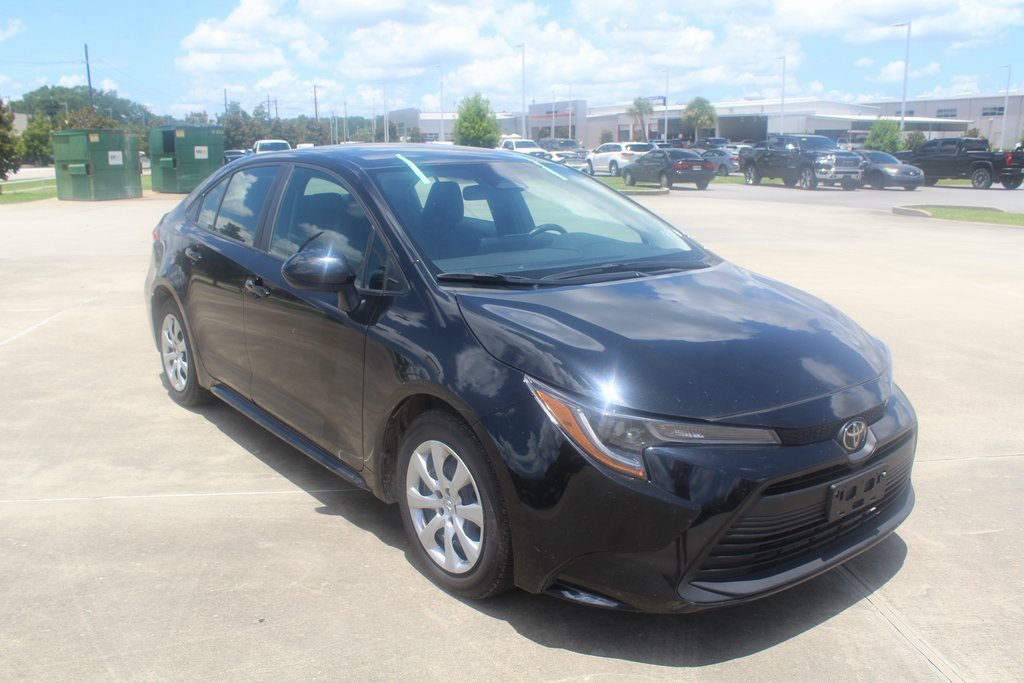 2023 Toyota Corolla LE photo 4