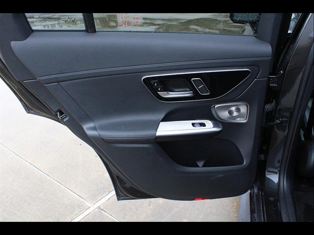 2024 Mercedes-Benz GLC GLC 300 - Photo 39