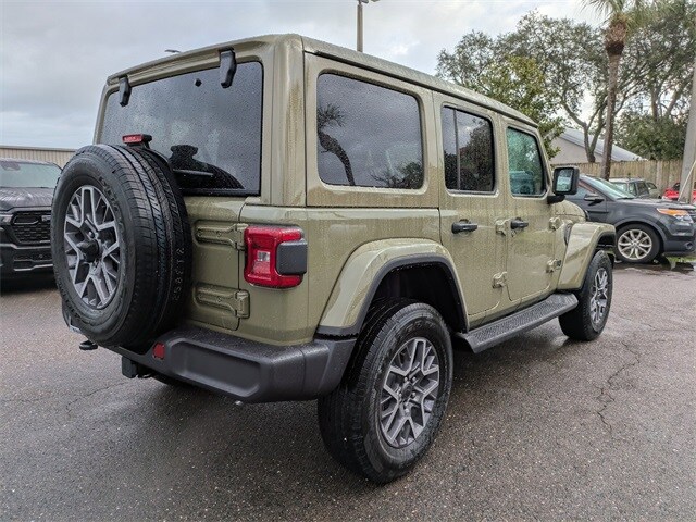 2026 Jeep Wrangler Sahara photo 2