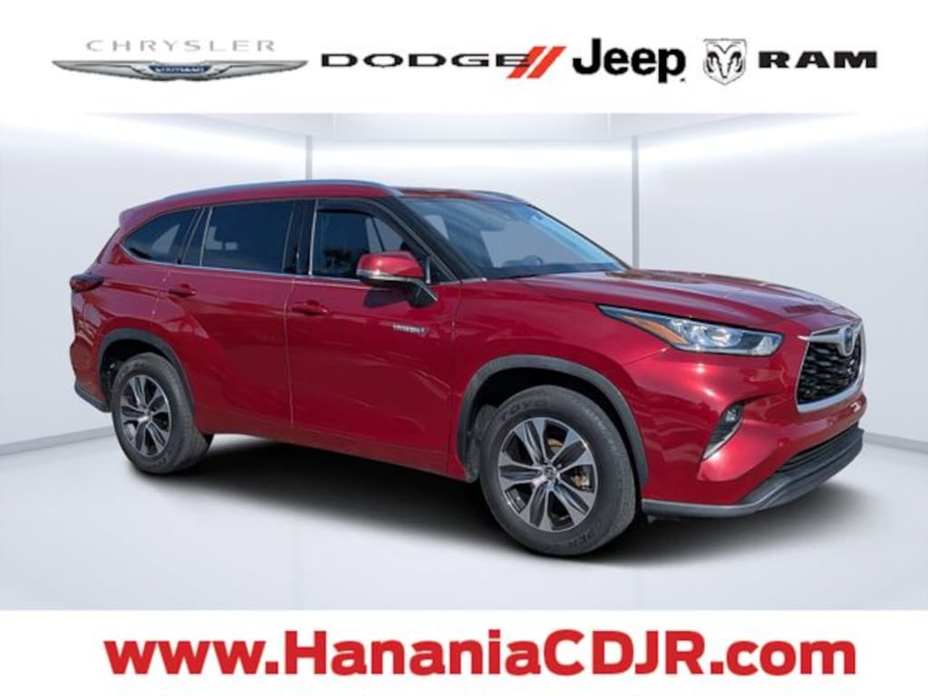 Used 2020 Toyota Highlander Hybrid XLE SUV
