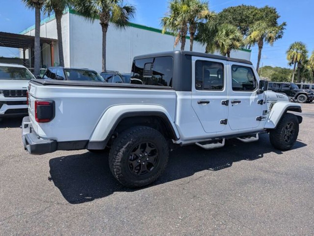 Used 2021 Jeep Gladiator Sport Truck Crew Cab