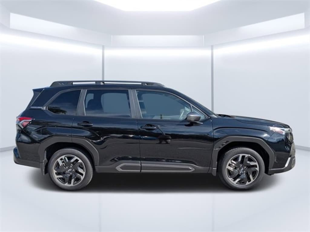 Used 2025 Subaru Forester Limited SUV
