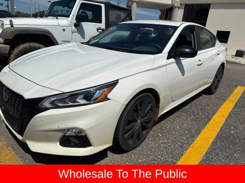 Used 2022 Nissan Altima 2.5 SR Sedan