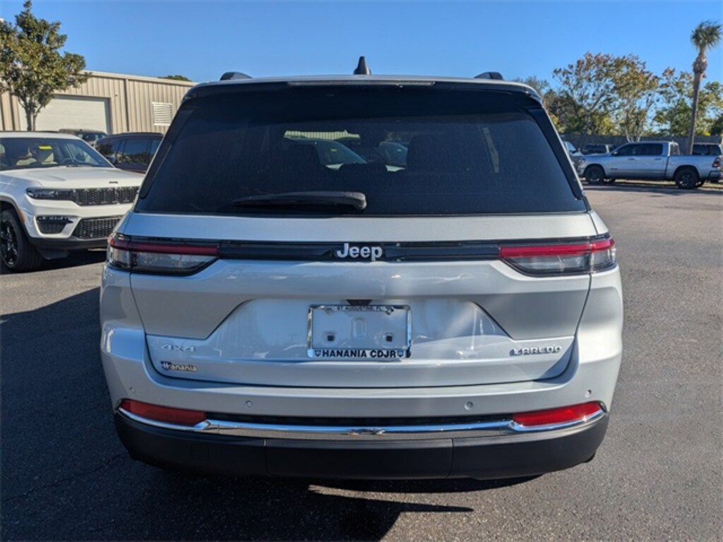 New 2025 Jeep Grand Cherokee LAREDO X 4X4 Sport Utility