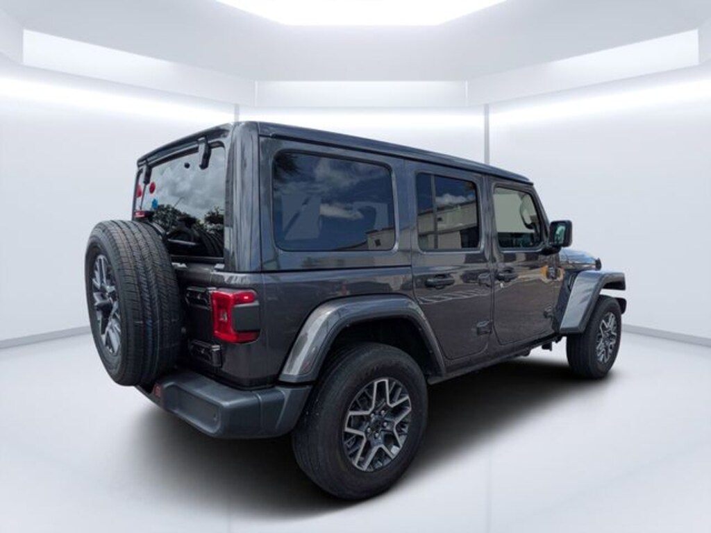 Certified 2025 Jeep Wrangler Sahara SUV