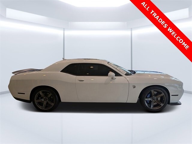 2023 Dodge Challenger SRT8 Hellcat photo 2