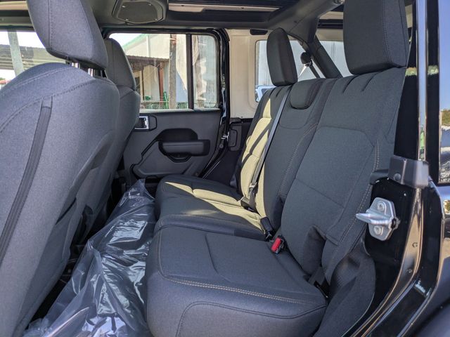 2026 Jeep Wrangler 4-Door Willys - Photo 13