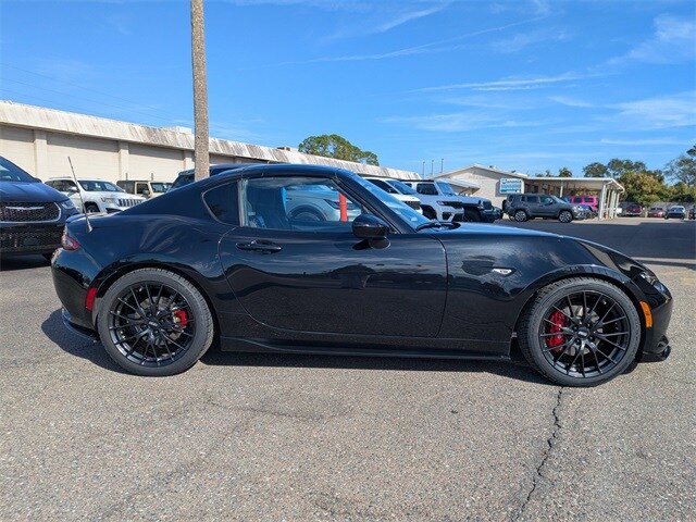 2017 Mazda MX-5 Miata Miata RF photo 2