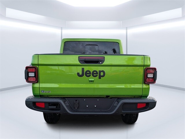 2025 Jeep Gladiator Sport S photo 4