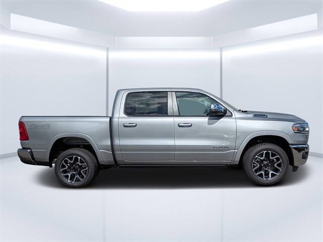 2026 Ram 1500 Laramie photo 2