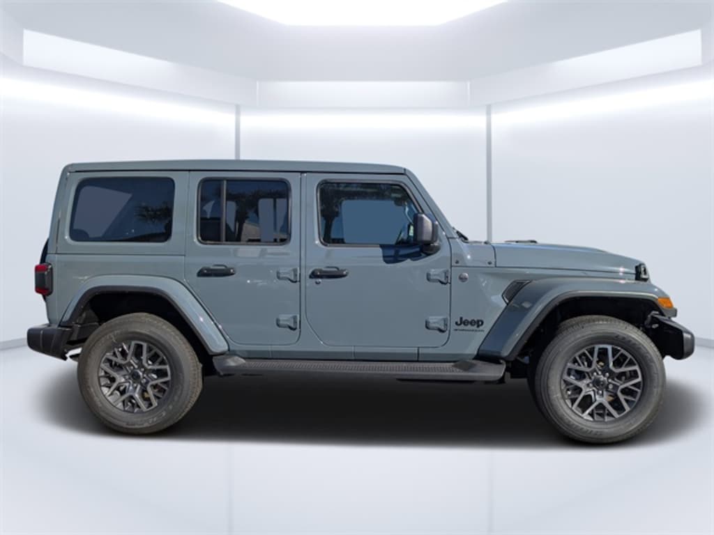 New 2026 Jeep Wrangler 4-DOOR SAHARA Sport Utility
