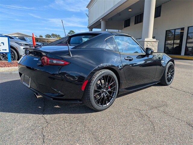 2017 Mazda MX-5 Miata Miata RF photo 3