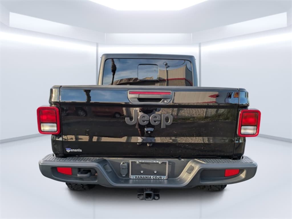 Used 2023 Jeep Gladiator Sport Truck Crew Cab