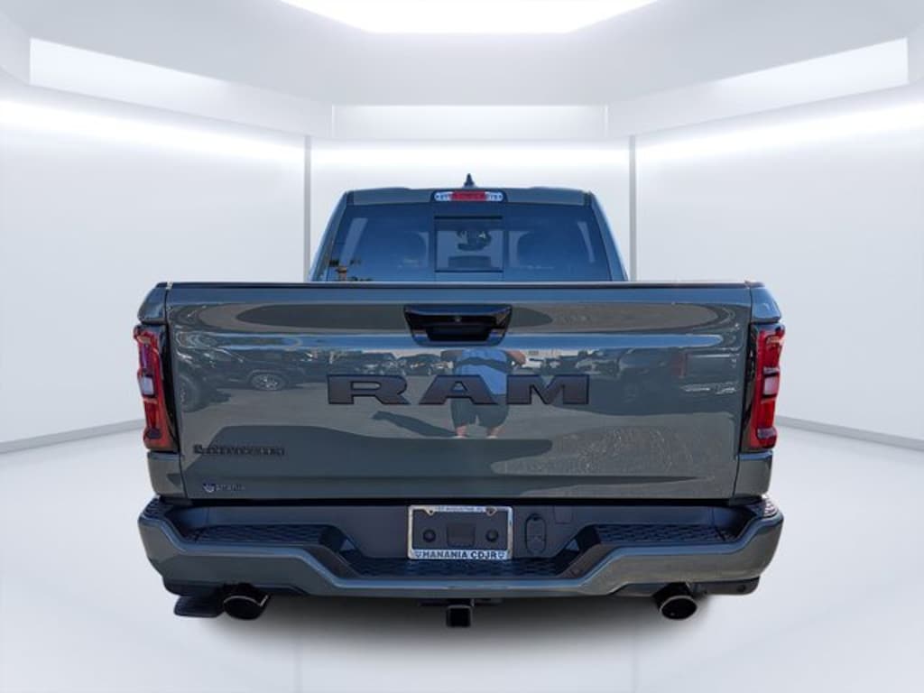 New 2026 Ram 1500 LARAMIE CREW CAB 4X2 5'7 BOX Pickup
