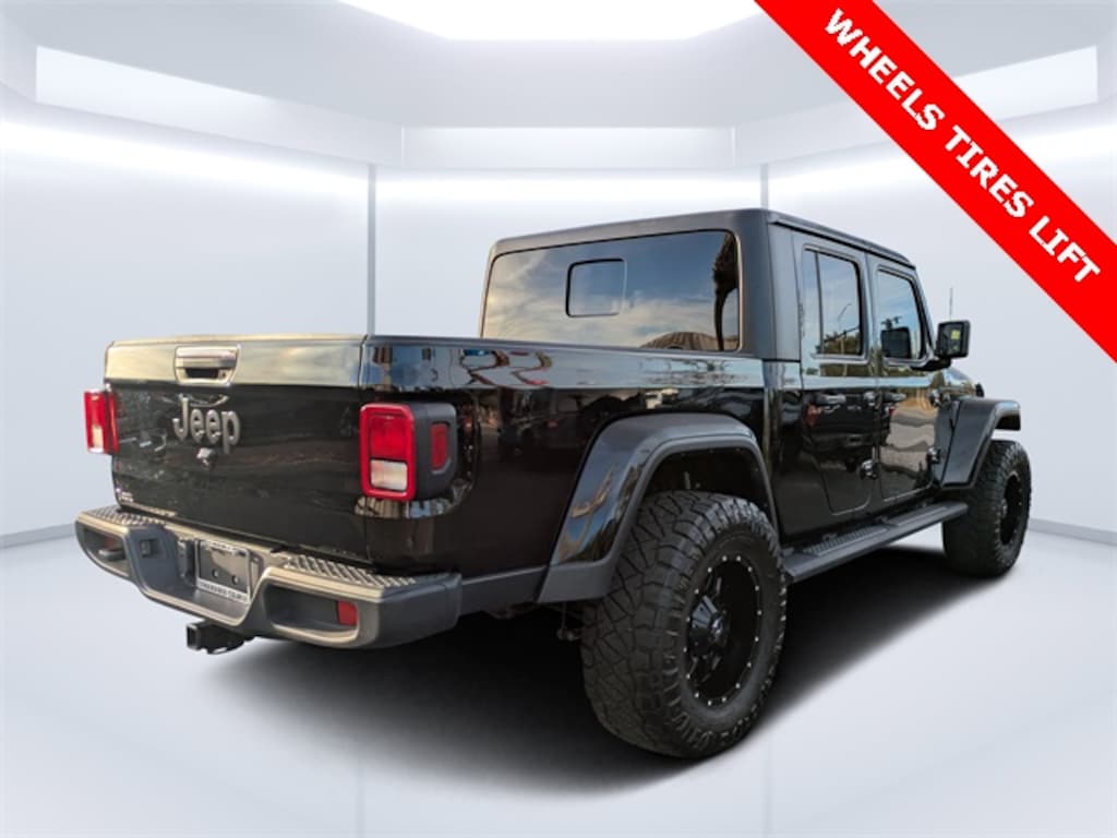Used 2023 Jeep Gladiator Sport Truck Crew Cab