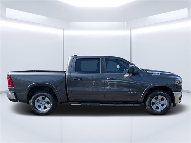 2025 Ram 1500 Big Horn photo 2