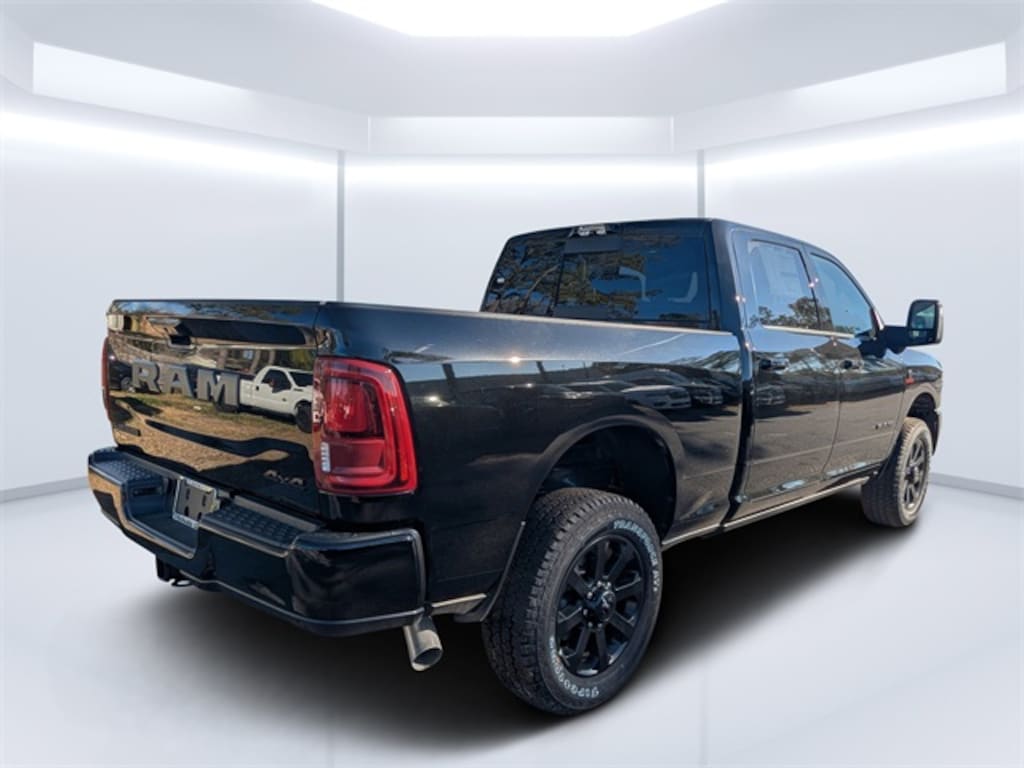 New 2026 Ram 2500 LARAMIE CREW CAB 4X4 6'4 BOX Pickup