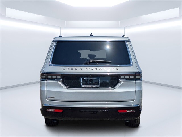 2025 Jeep Grand Wagoneer L III photo 4