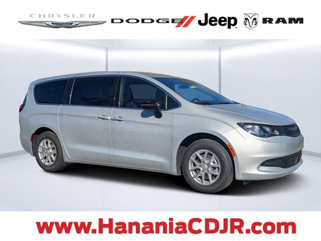2026 Chrysler Voyager LX's photo