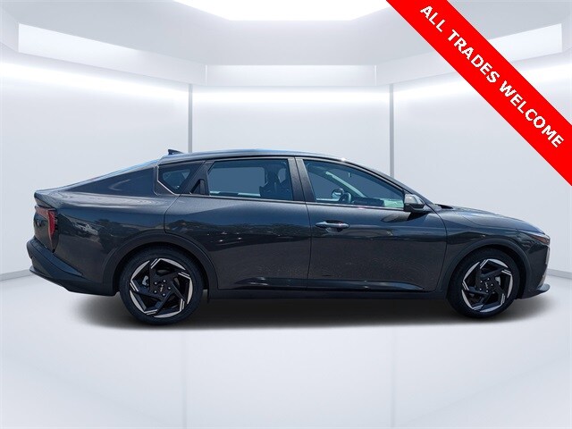 2025 Kia K4 EX photo 2